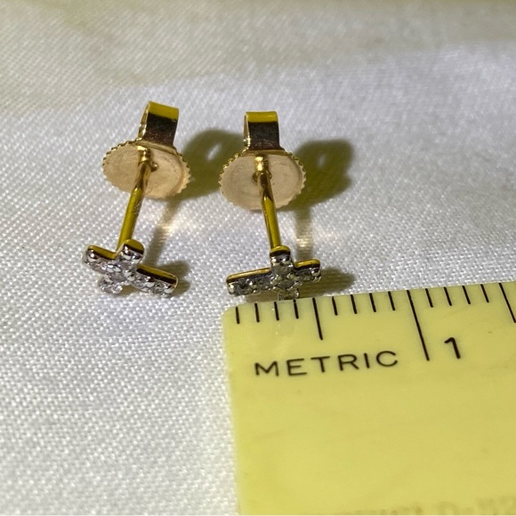 Kendra Scott 14k Diamond Small Cross Earrings - Picture 8 of 11